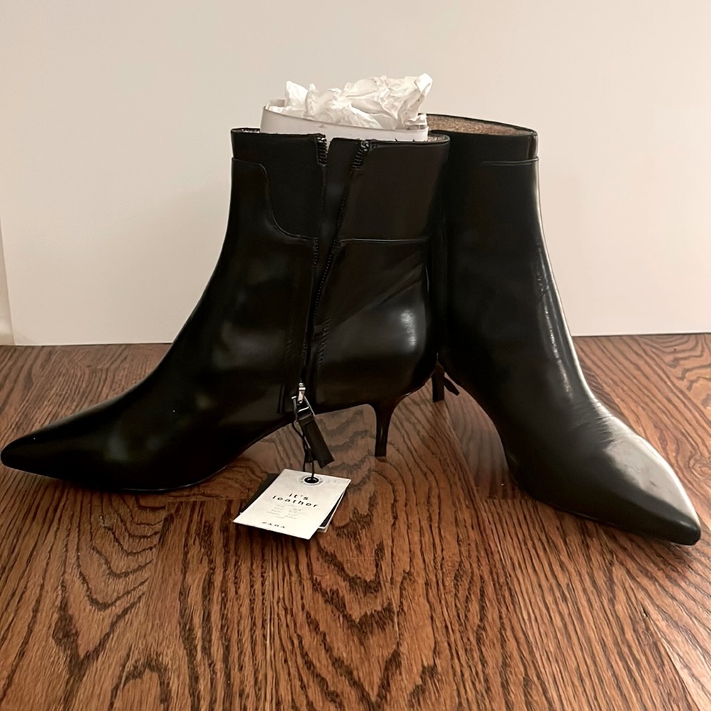 NWT ZARA Ankle Boot